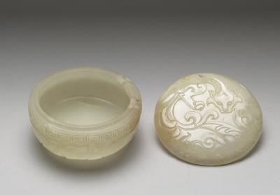 图片[2]-Jade round box carved with chi-dragon pattern, Ming dynasty (1368-1644)-China Archive